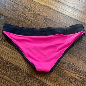 Lululemon hot pink athletic swim bottoms